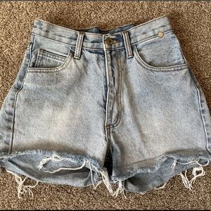 J. GALT Jean Shorts Size Medium Raw Hem